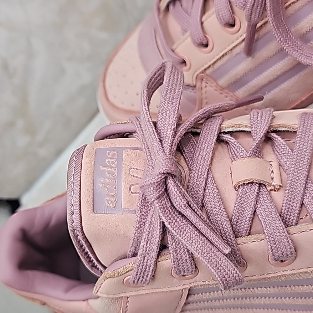 Original Pink Adidas size 7.5 - Picture 4 of 10